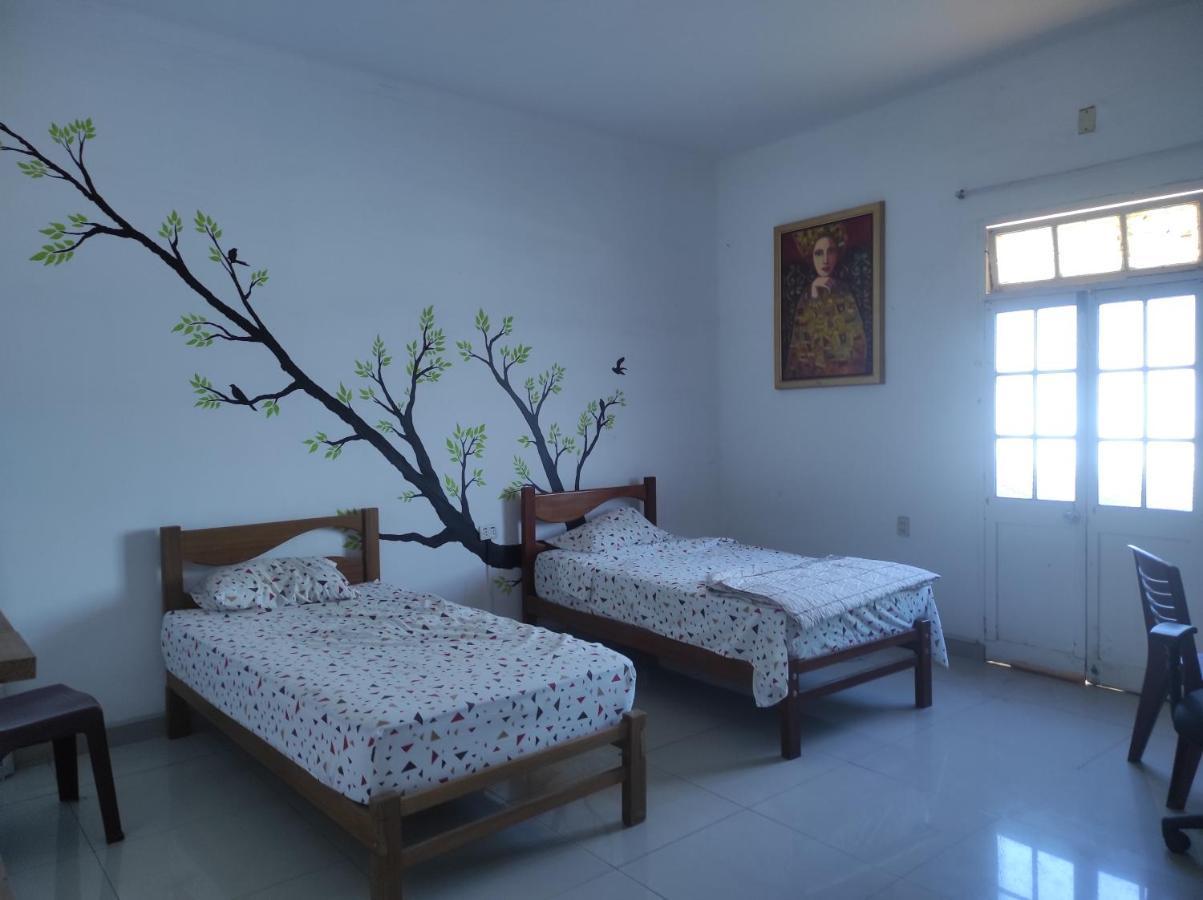 717 Pizarro Guesthouse Trujillo Bagian luar foto